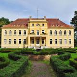 Pałac w Krośnicach-Urząd Gminy